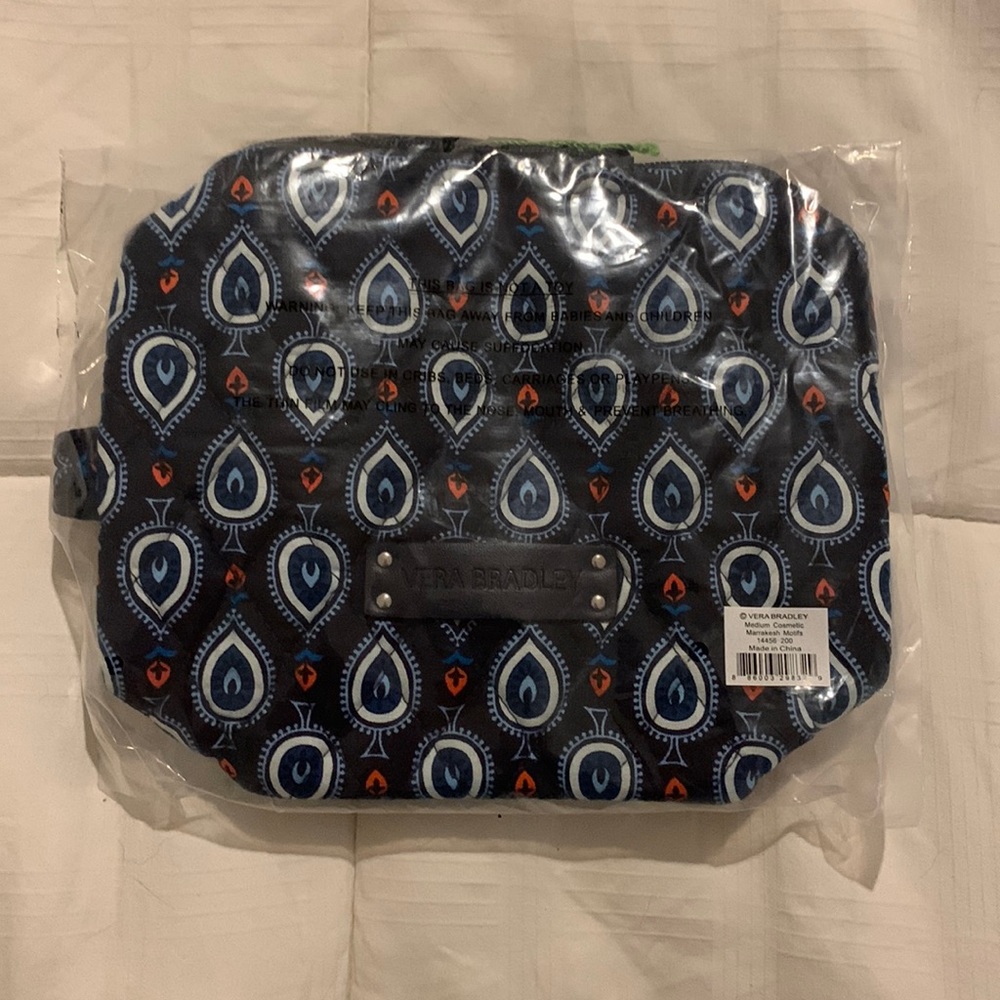 Vera Bradley medium cosmetic bag